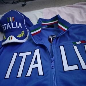 Italia jacket and hat set, blue Italy XXL, US L, hat adjustable, zip up front.